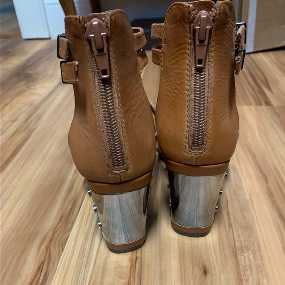 JESSICA SIMPSON Tan Strappy Heel sis 6.5 - Picture 2 of 4